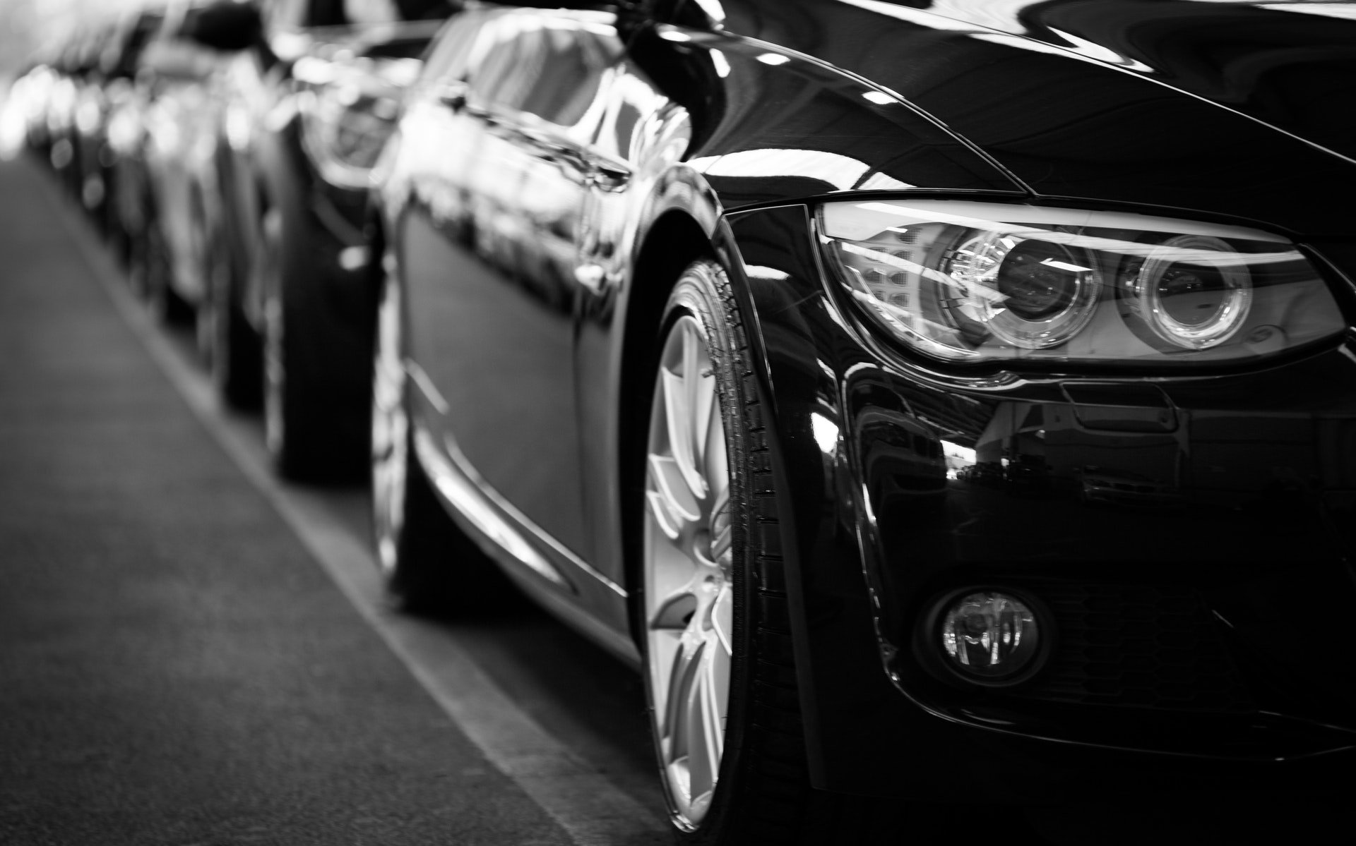 How to choose the right used car dealership