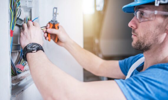 signs you need an electrician